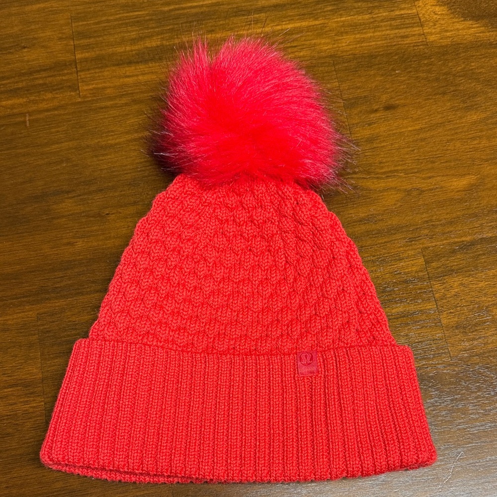 Lululemon Winter Beanie Carnation Red Faux Fur Pom Wool